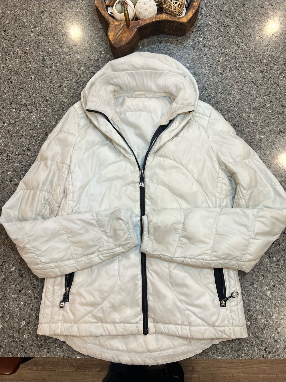 Vintage Lululemon Women's Lightweight Quilted Hooded Down Puffer Jacket